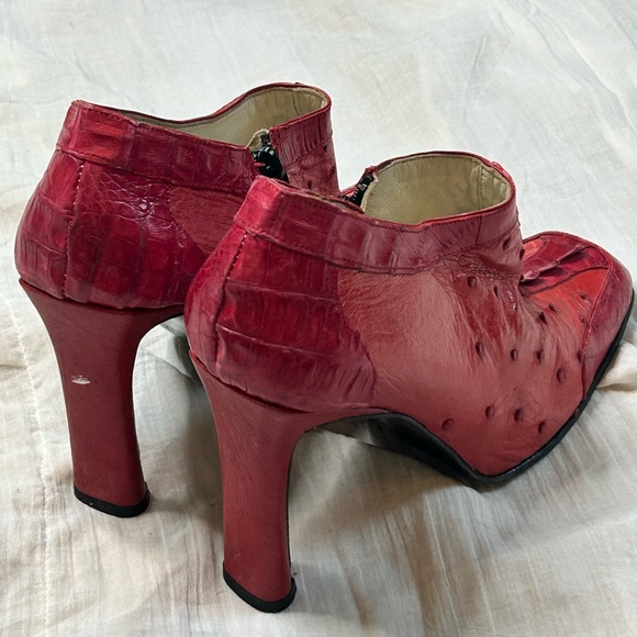Authentic Max Leather Red Gator and Ostrich Ankle boot GENTLY WORN Women Size 10 - Picture 3 of 3